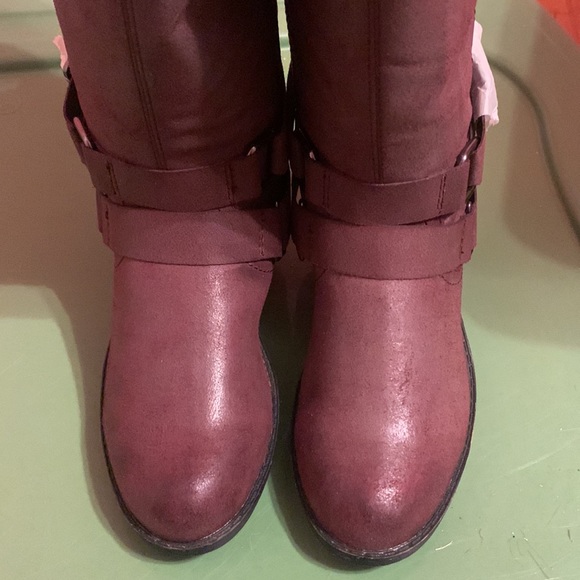Brand new maroon black long high boots - Picture 4 of 7